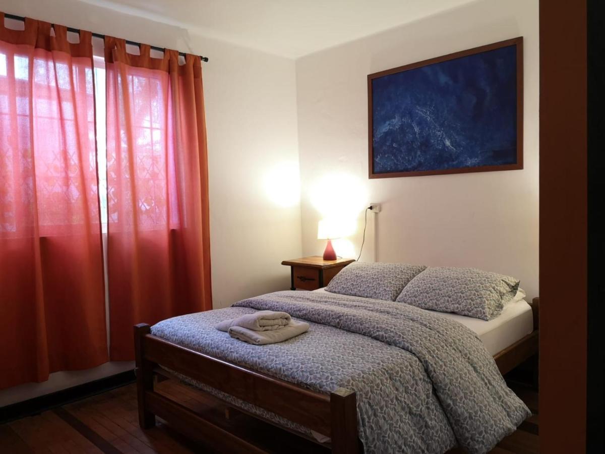 Hostal Vitalia Сантьяго Экстерьер фото